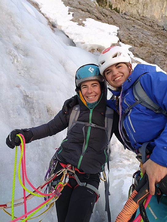 Amaia Segurola eta Uxue Loizu: Bideak Ireki proiektua emakume alpinistentzat erreferente izatea espero dugu