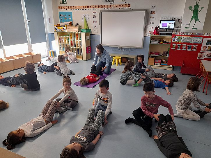 Etxarriko Ikastolan umeen garapen neurologikoa eta motorra lantzen