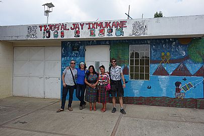 Guatemaltarrek euren hizkuntzak berreskuratzeko oso gogoa handia dute