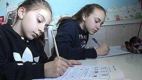Familias piden adecuar la tarea escolar y su duracin a la edad del alumnado