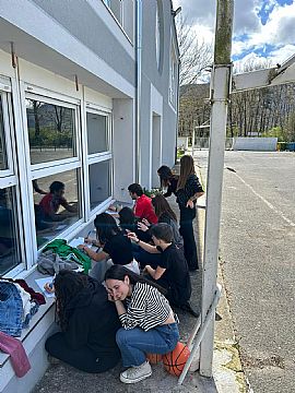 Aisialdian ere, euskararen Zirimola!