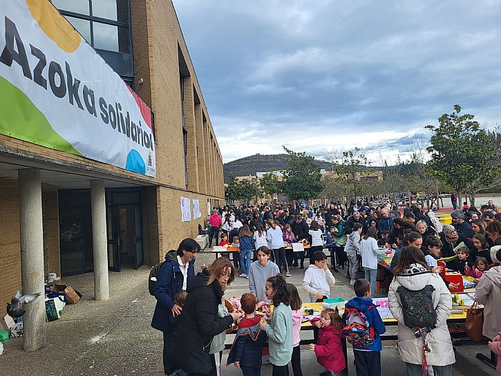 Azoka Solidarioa Paz de Ziganda Ikastolan