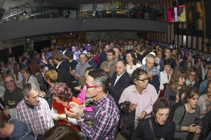 Multitudinario 50 aniversario de las ikastolas navarras