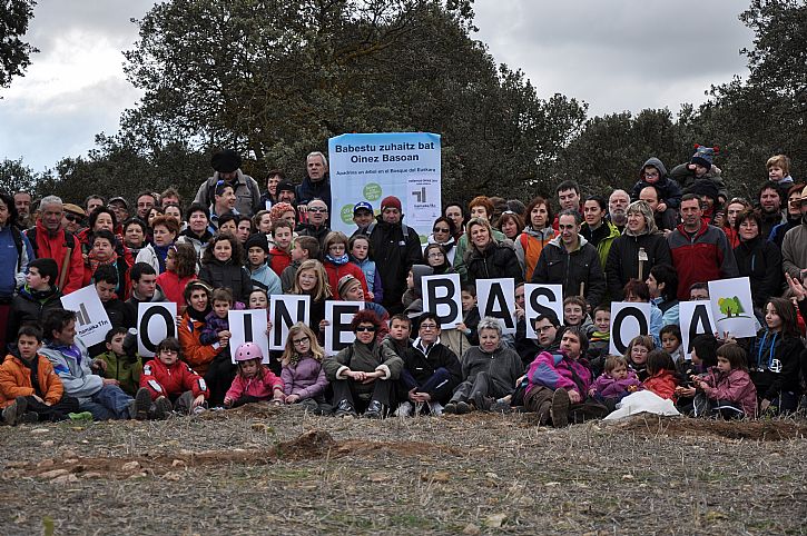 OINEZ BASOA, INOIZ BAINO BIZIAGO
